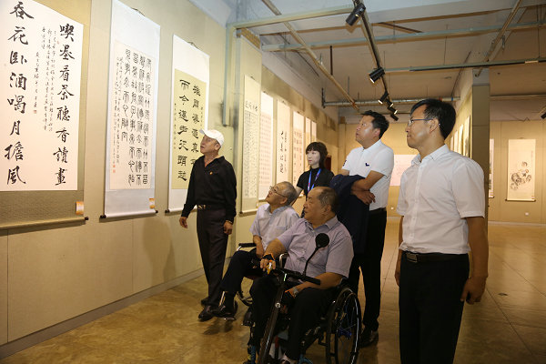 现场直击图片