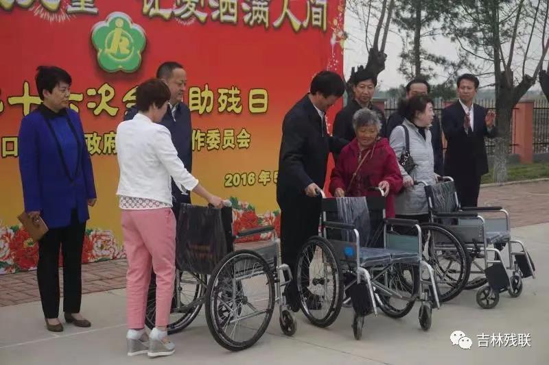 图为活动现场
